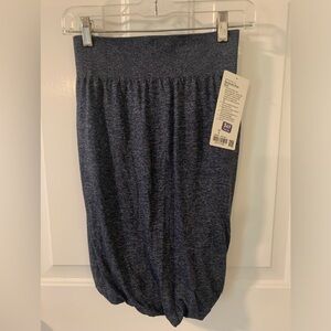 Lululemon Boulevard Bliss Skirt Size 8 Navy NWT